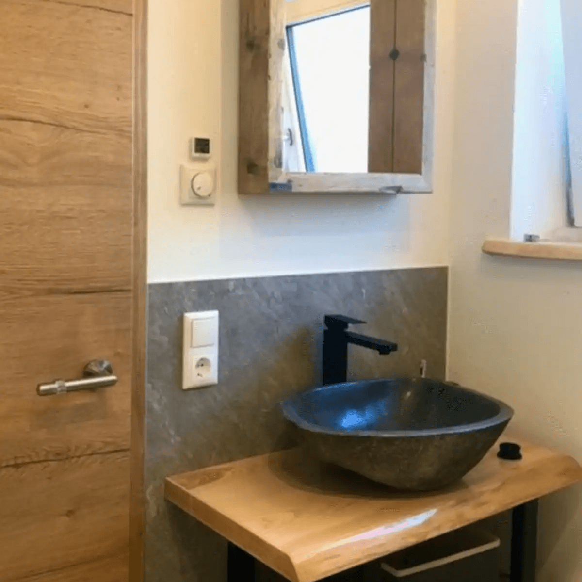 37b47040-2881-4bbc-af2f-b5d2c12a6021_hqgdcn