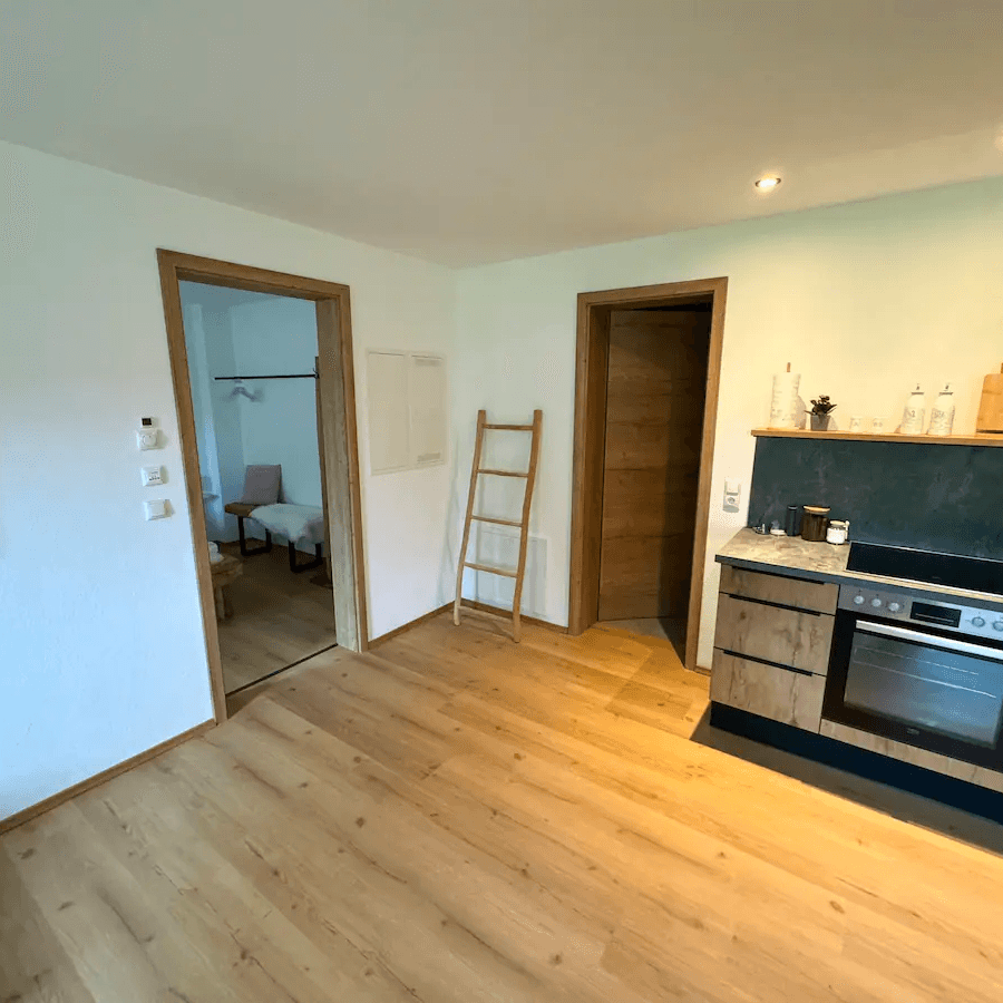 ff7ed44d-366f-449c-8dcd-6e81df3af61a_avfbb2