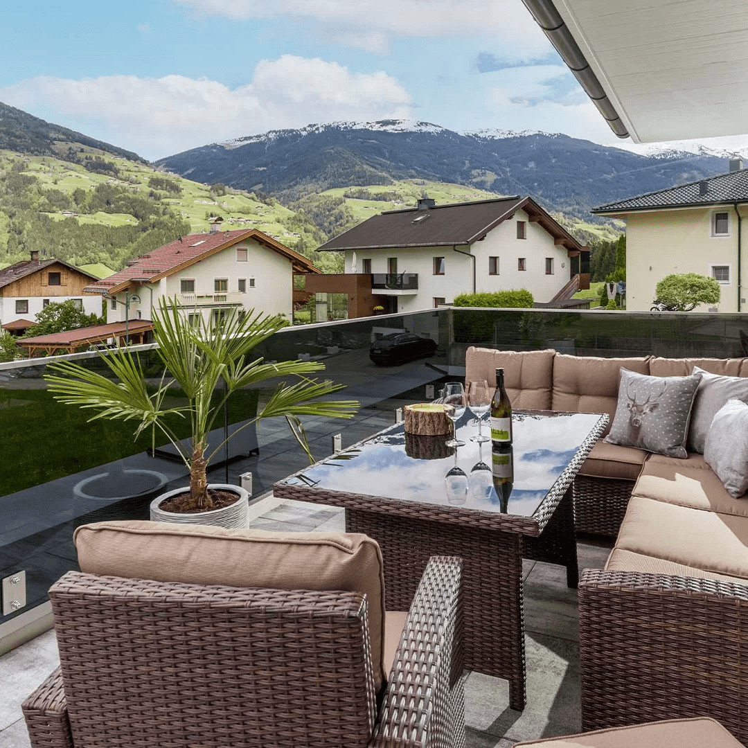 header-01-apart-painting-ried-hochzillertal-b9919852_voae8p