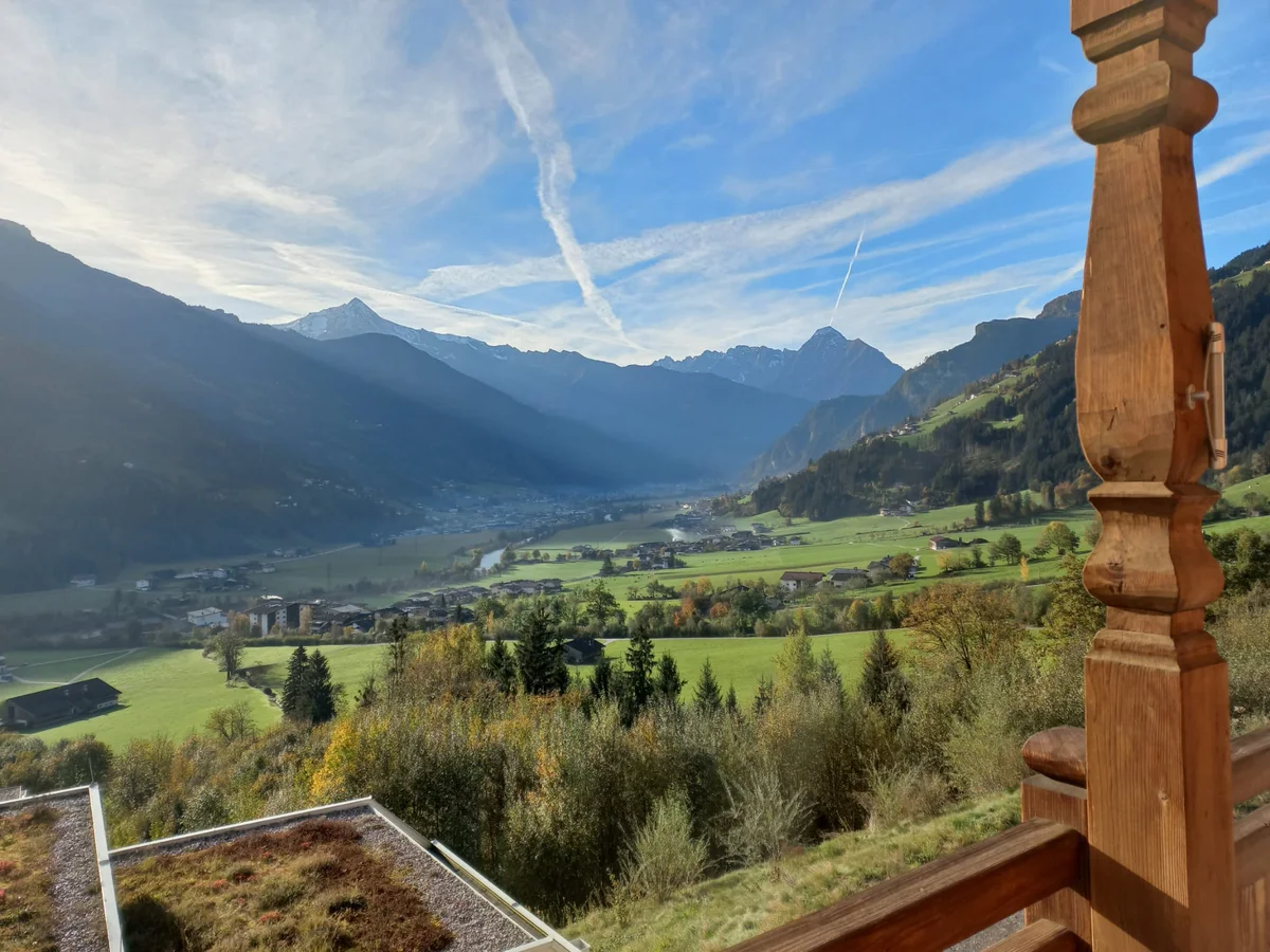 Zellberg im Zillertal mit Bergpanorama